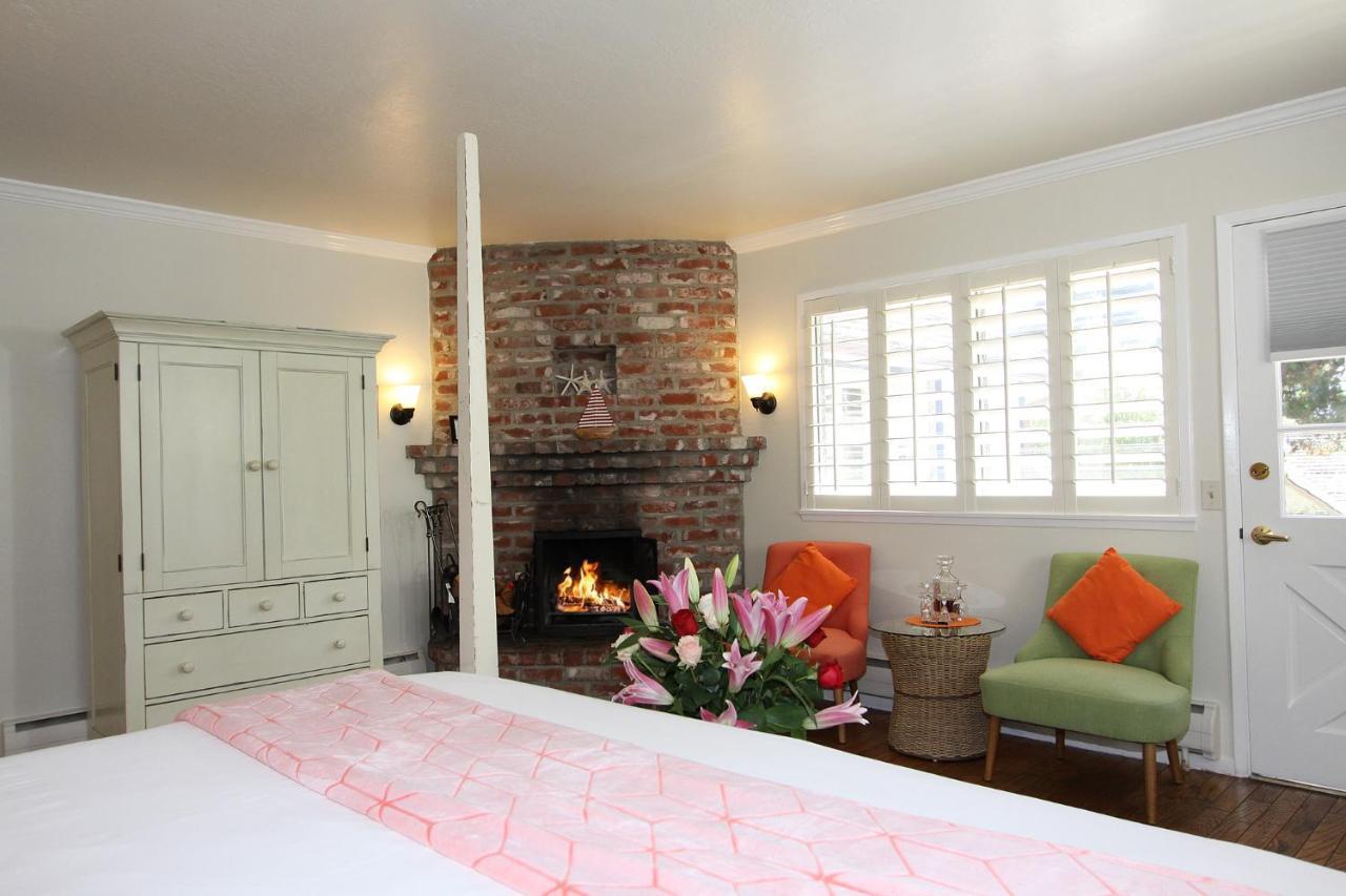 Lamp Lighter Inn And Sunset Suites Carmel-by-the-Sea ภายนอก รูปภาพ