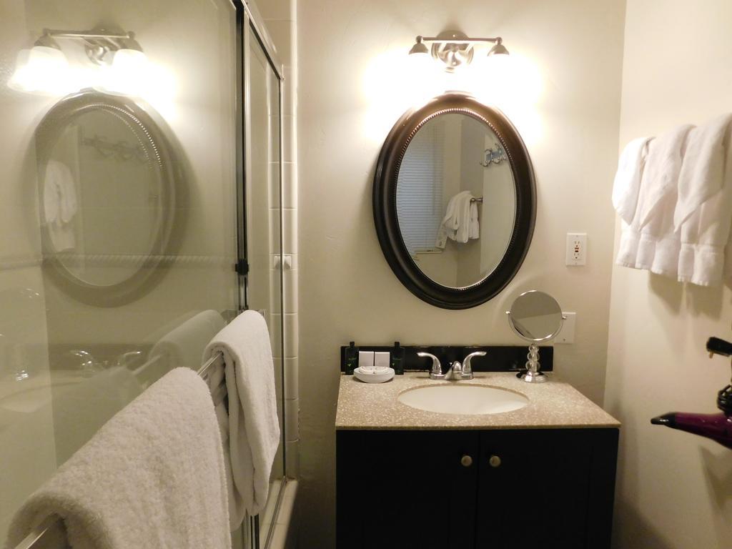 Lamp Lighter Inn And Sunset Suites Carmel-by-the-Sea ภายนอก รูปภาพ